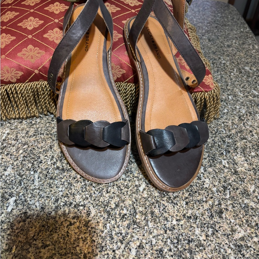 Lucky Brand Black Leather Sandals Flat Sole